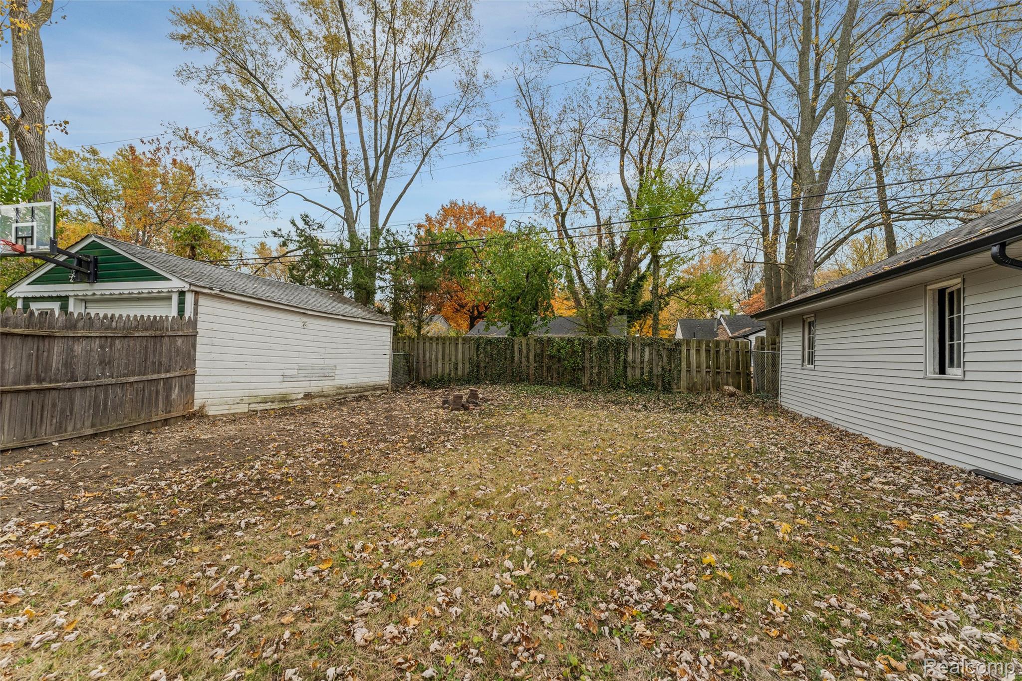 15751 W 14 Mile Road Property Photo 20