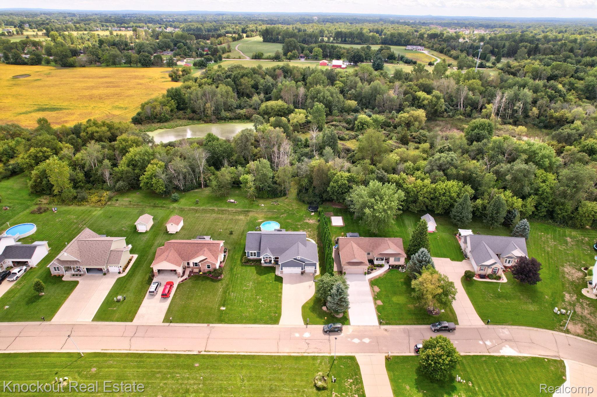 10180 Deere Drive Property Photo 2
