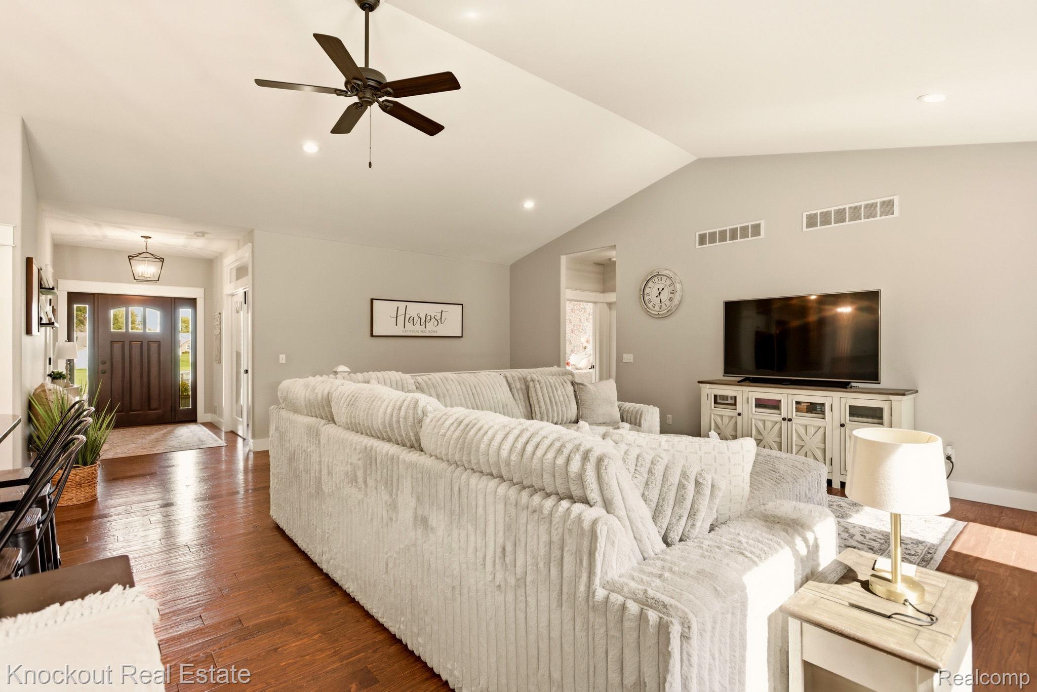 10180 Deere Drive Property Photo 10