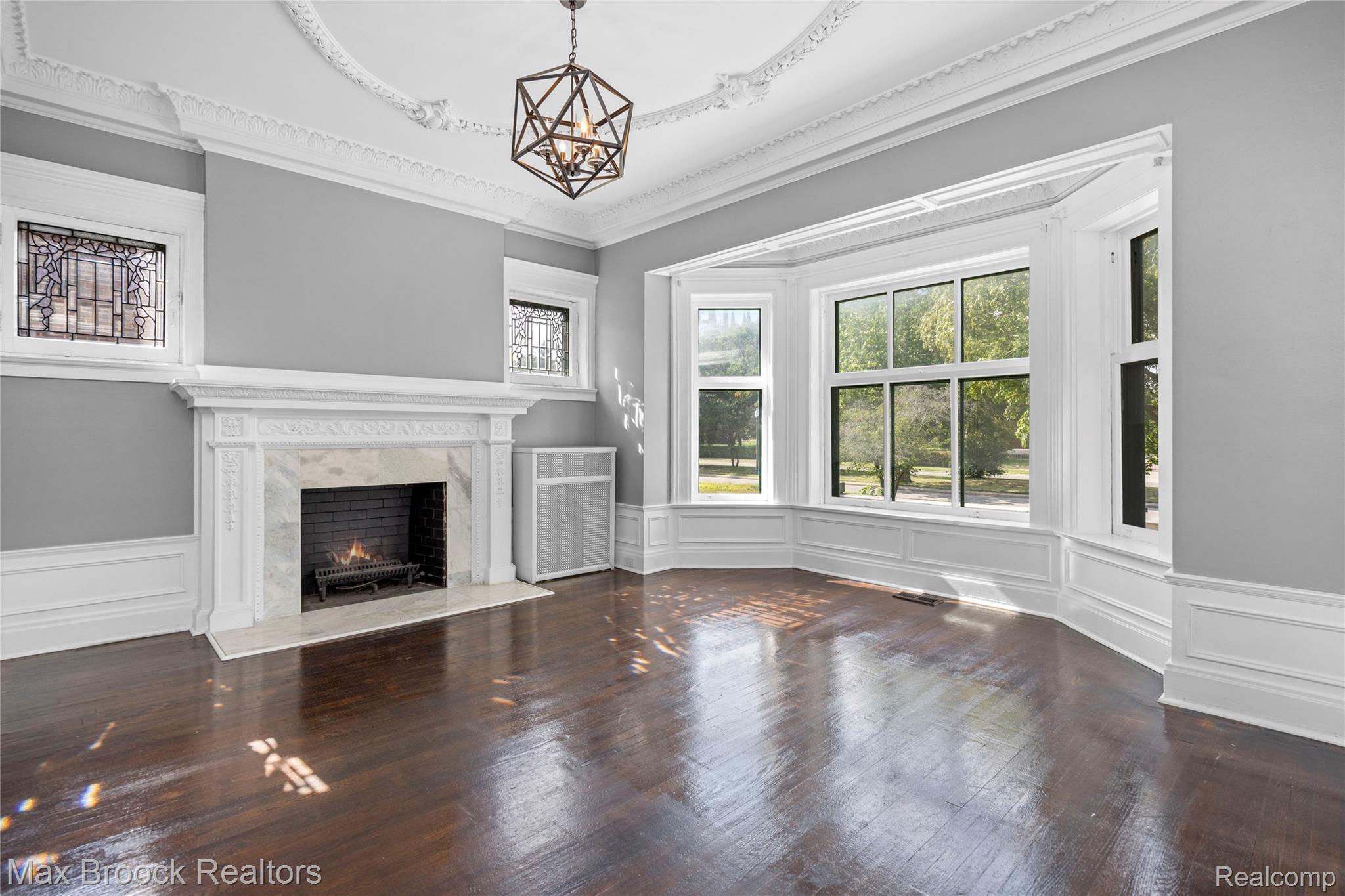 94 E Boston Boulevard Property Photo 20