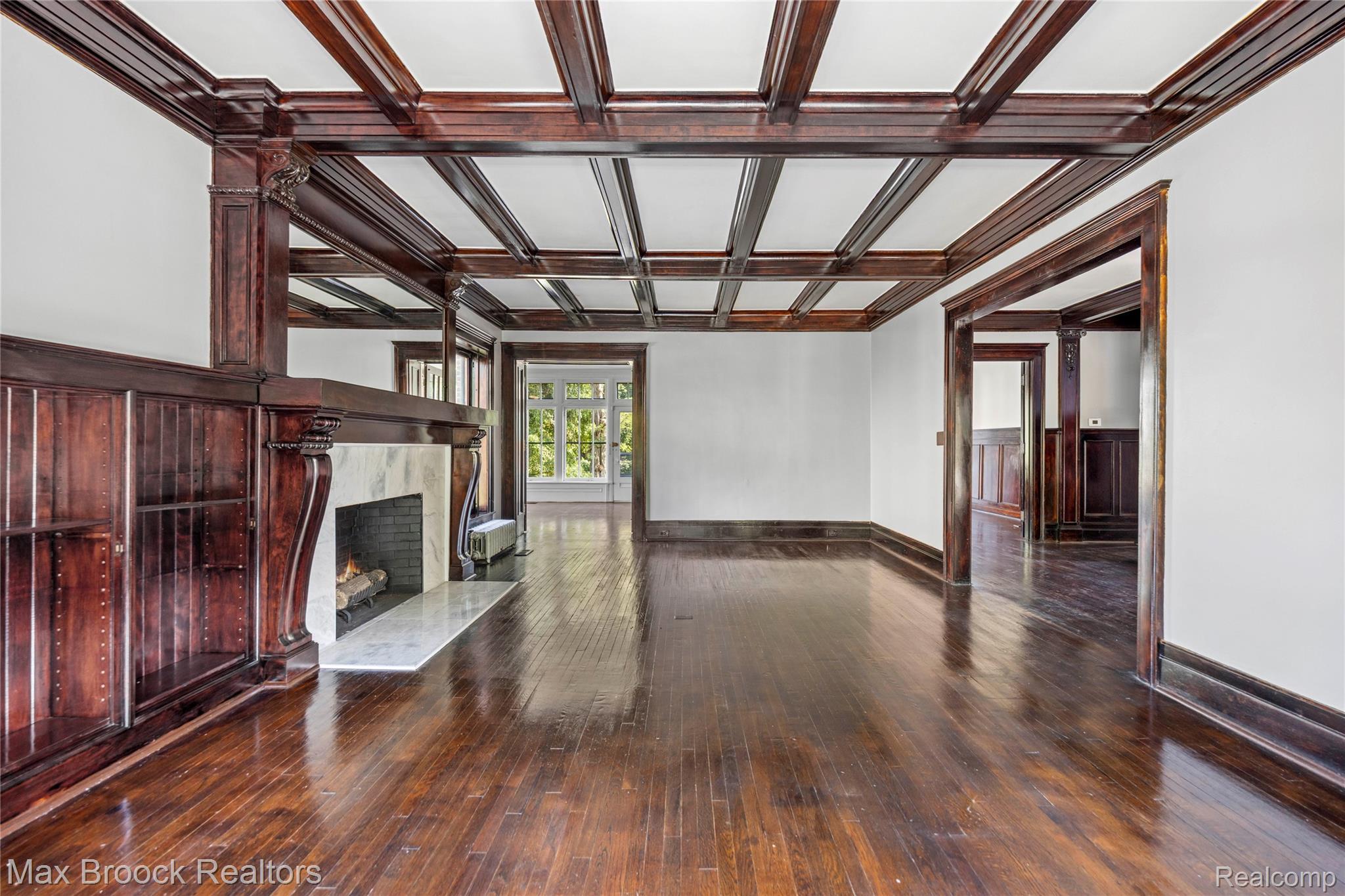 94 E Boston Boulevard Property Photo 31