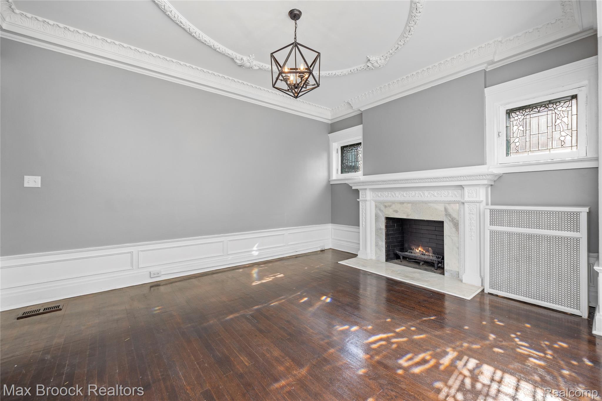 94 E Boston Boulevard Property Photo 33