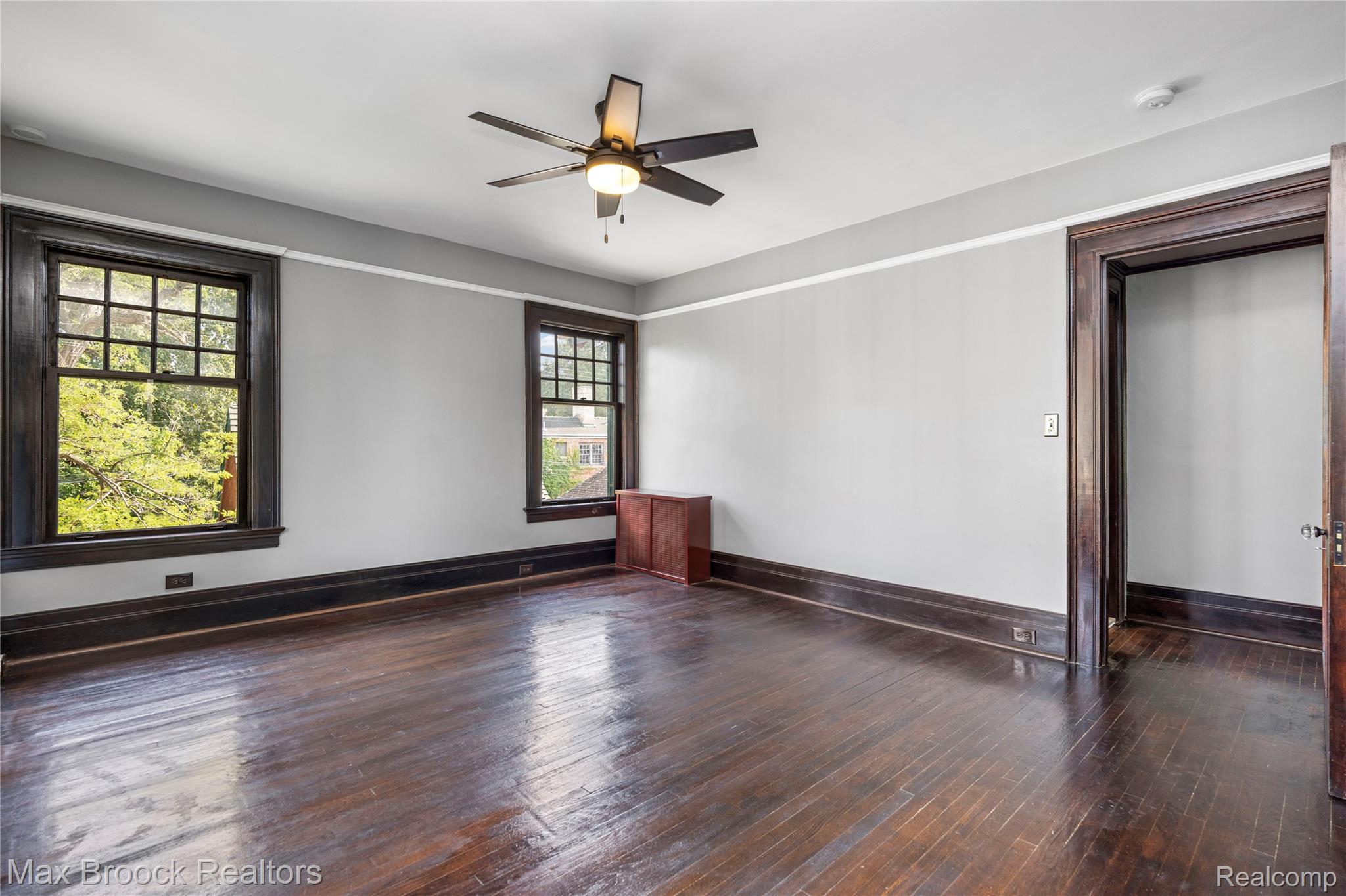 94 E Boston Boulevard Property Photo 36