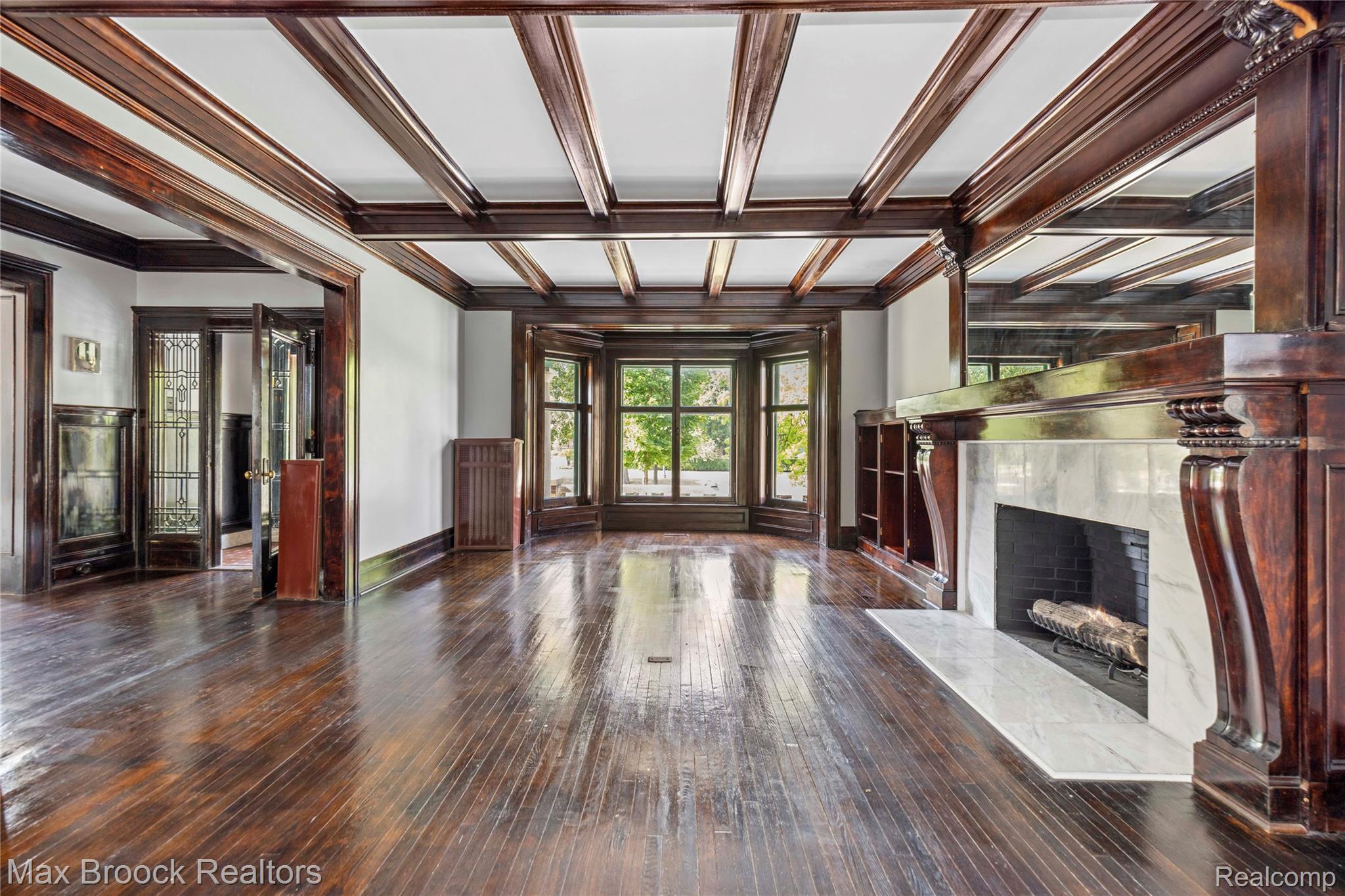 94 E Boston Boulevard Property Photo 38