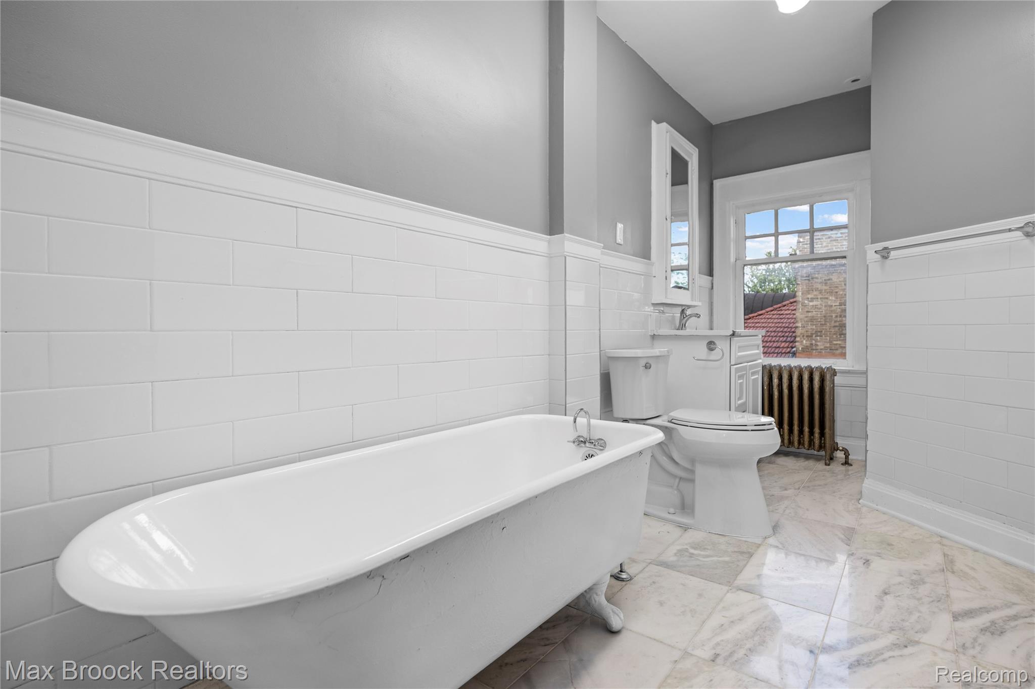 94 E Boston Boulevard Property Photo 52