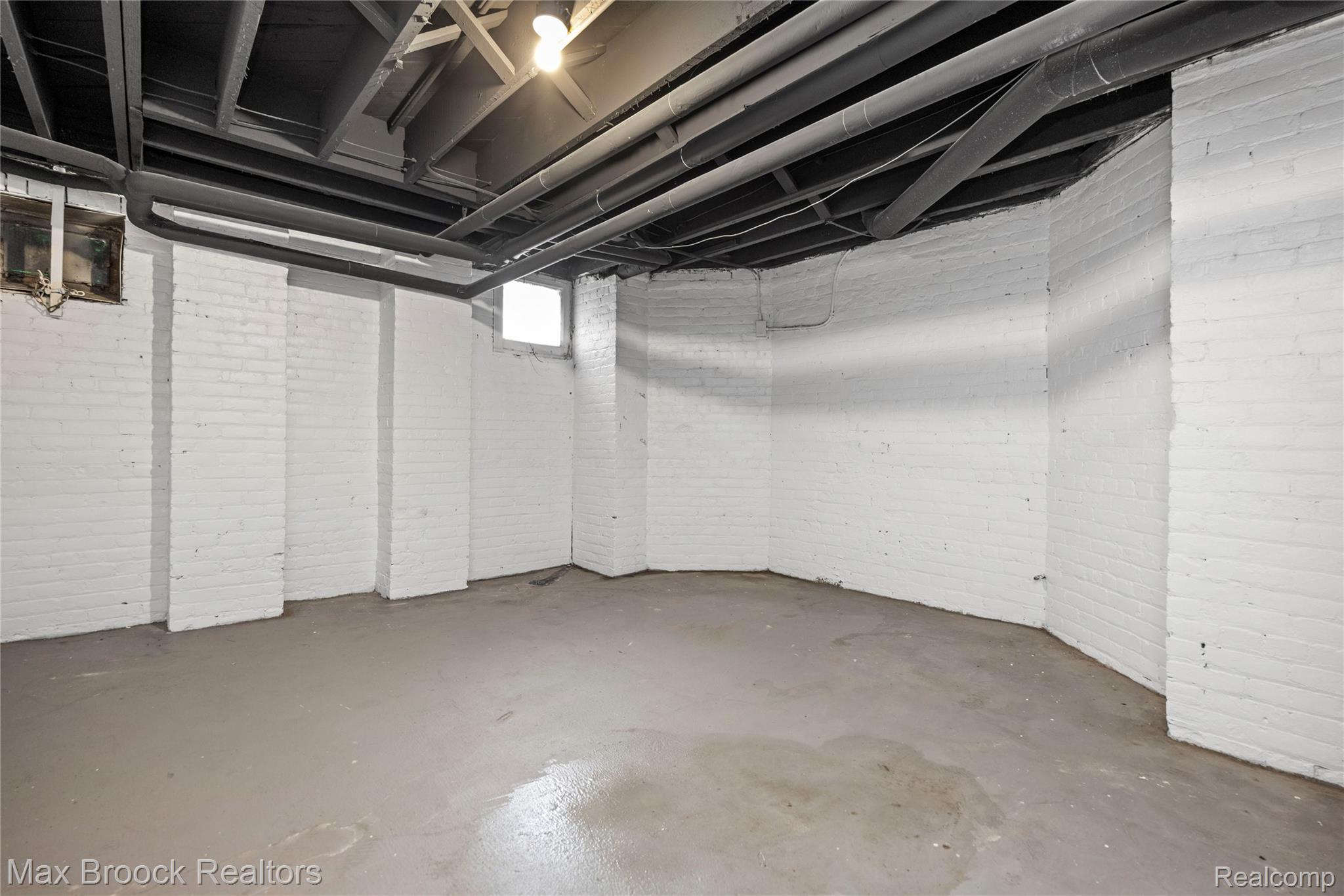 94 E Boston Boulevard Property Photo 57