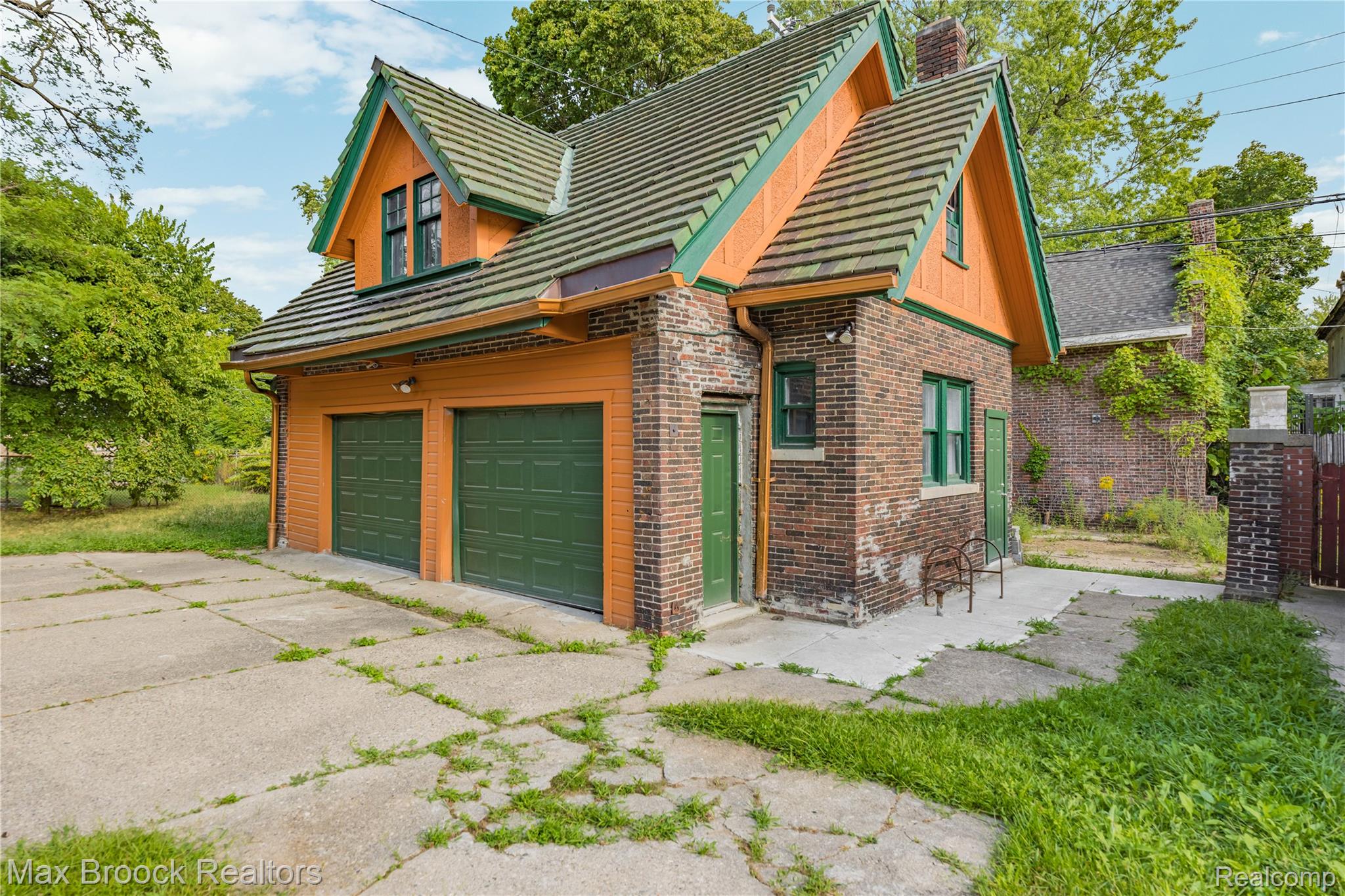 94 E Boston Boulevard Property Photo 63