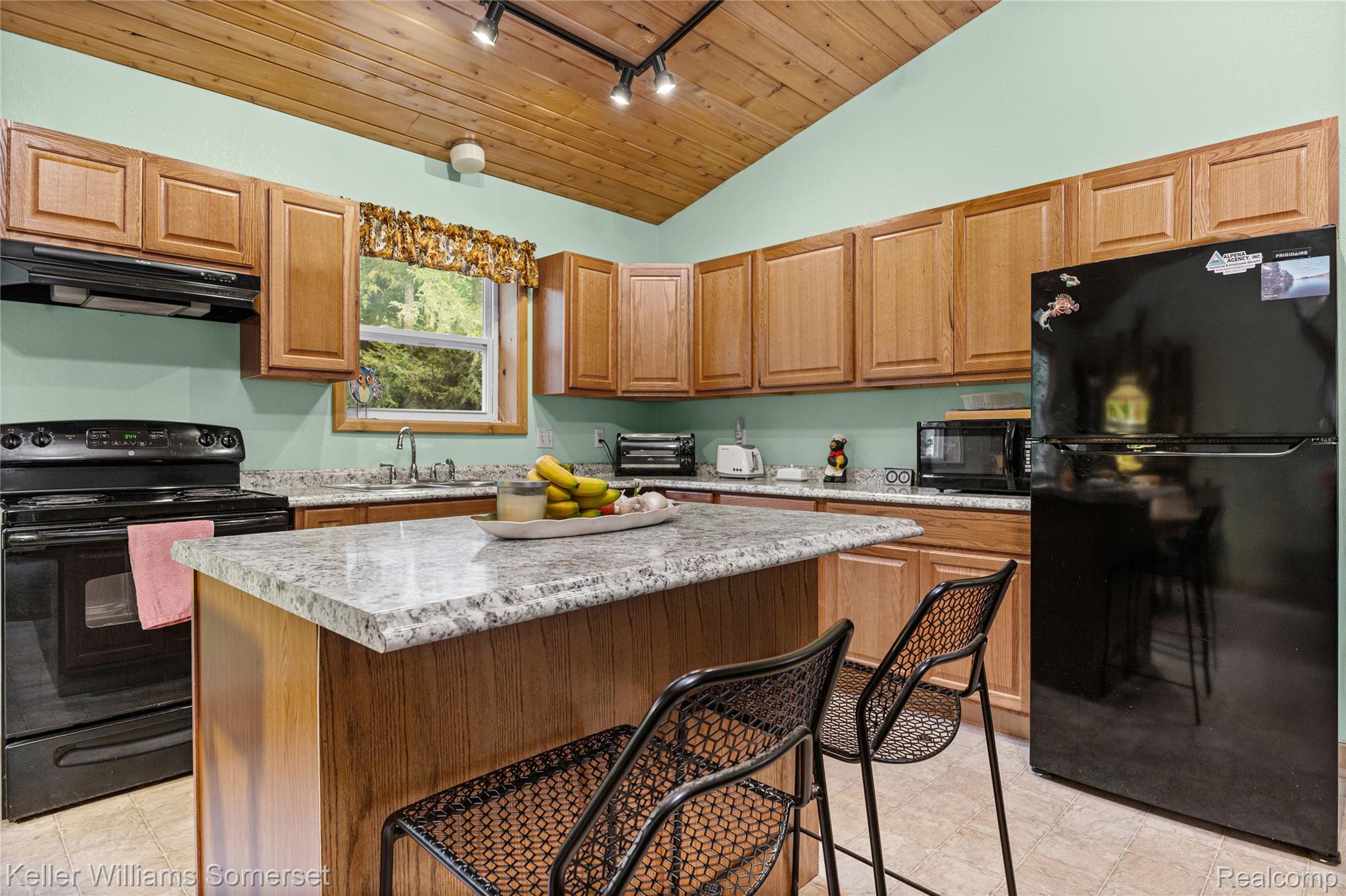 4664 Huron Beach Road Property Photo 17