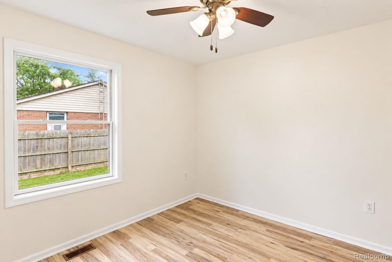 7870 Ormond Road Property Photo 15