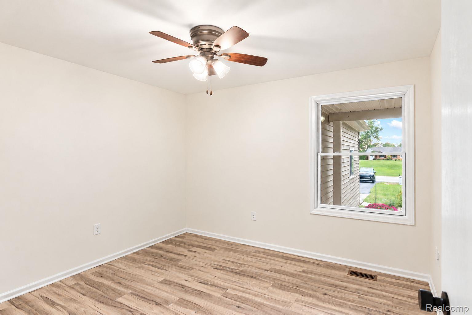 7870 Ormond Road Property Photo 17