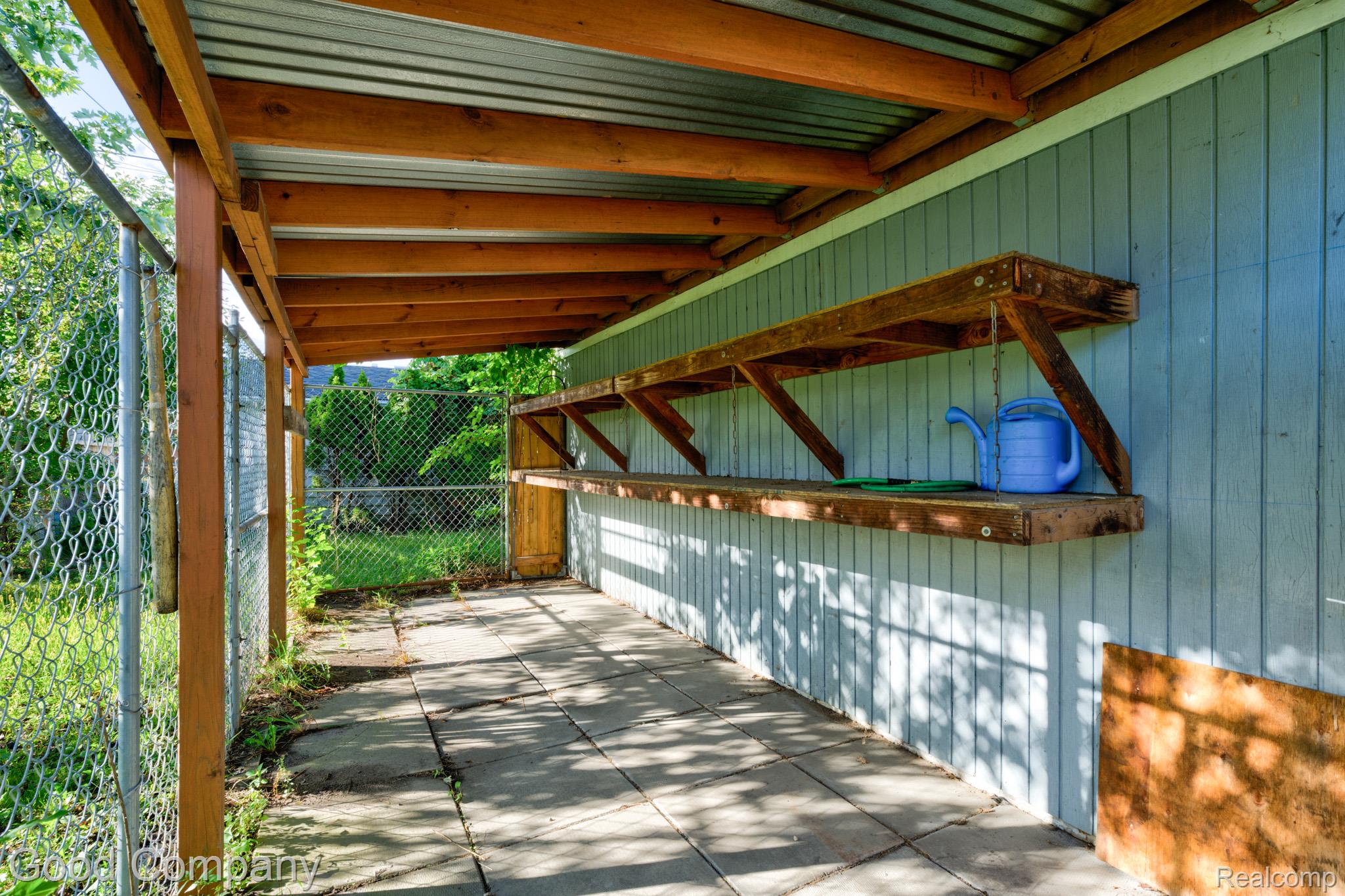 38 E Rowland Avenue Property Photo 26