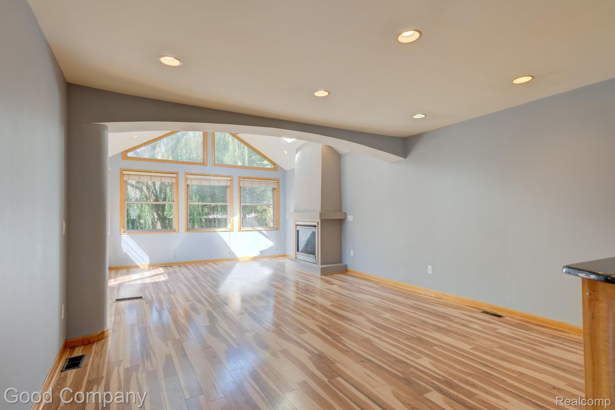 9035 Houghton Street Property Photo 12