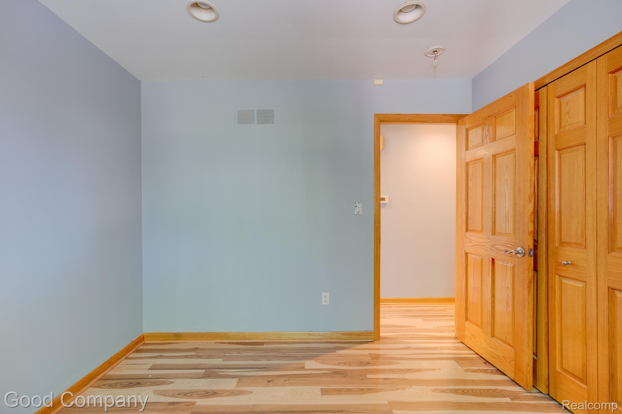 9035 Houghton Street Property Photo 28