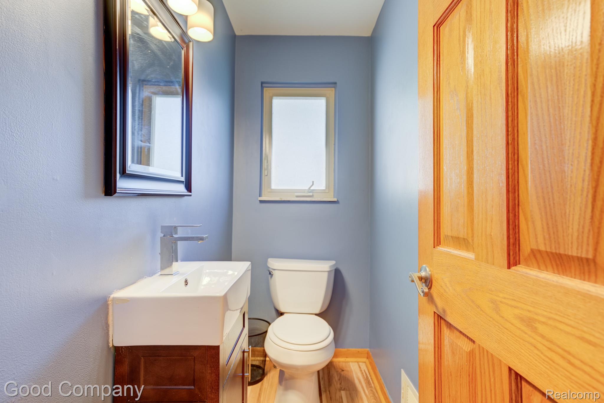 9035 Houghton Street Property Photo 29