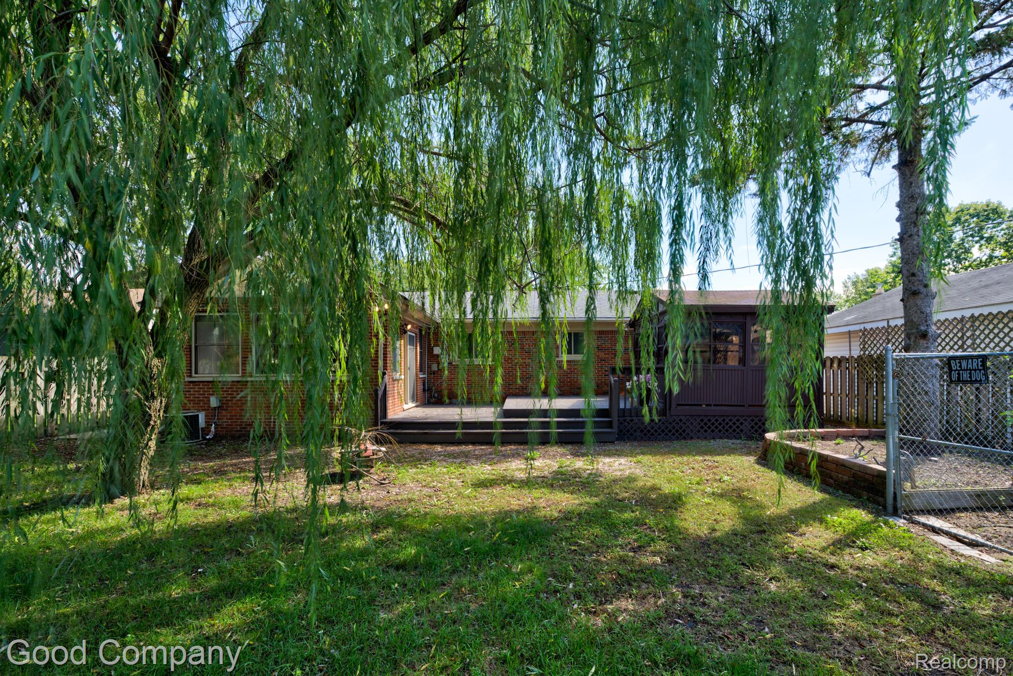 9035 Houghton Street Property Photo 45