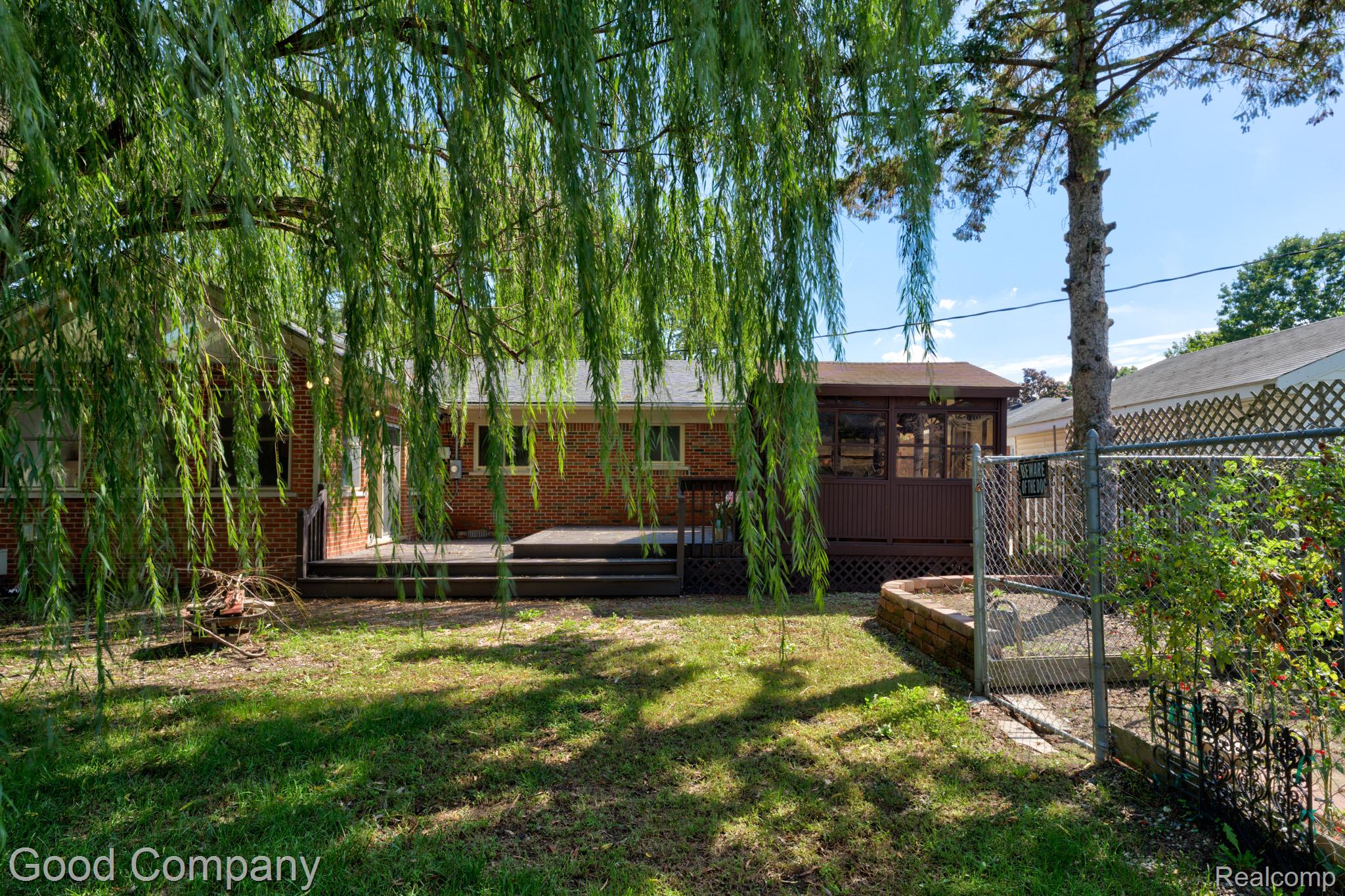 9035 Houghton Street Property Photo 46