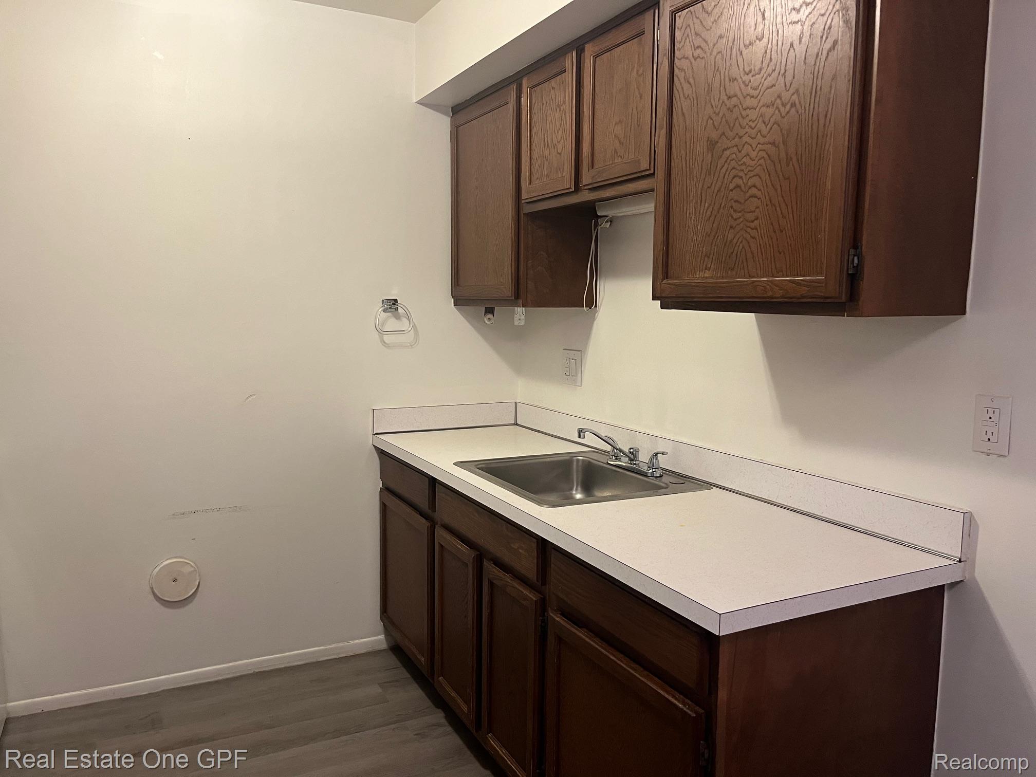 22797 Grove Street Property Photo 1