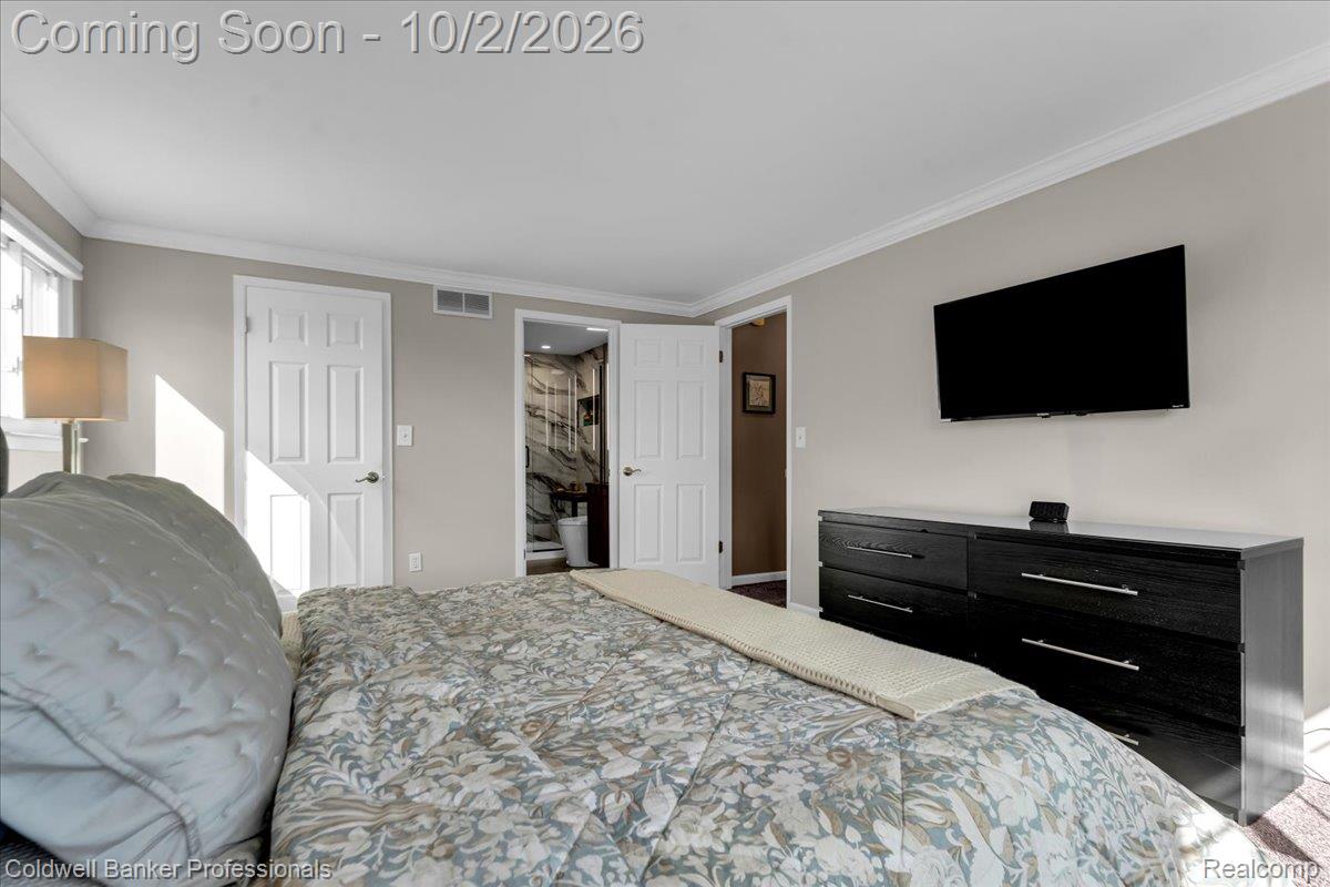 454 Queens Way Property Photo 22