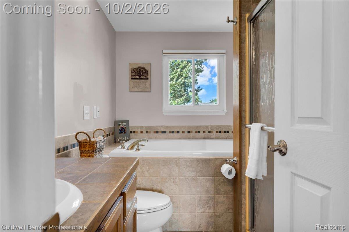 454 Queens Way Property Photo 31