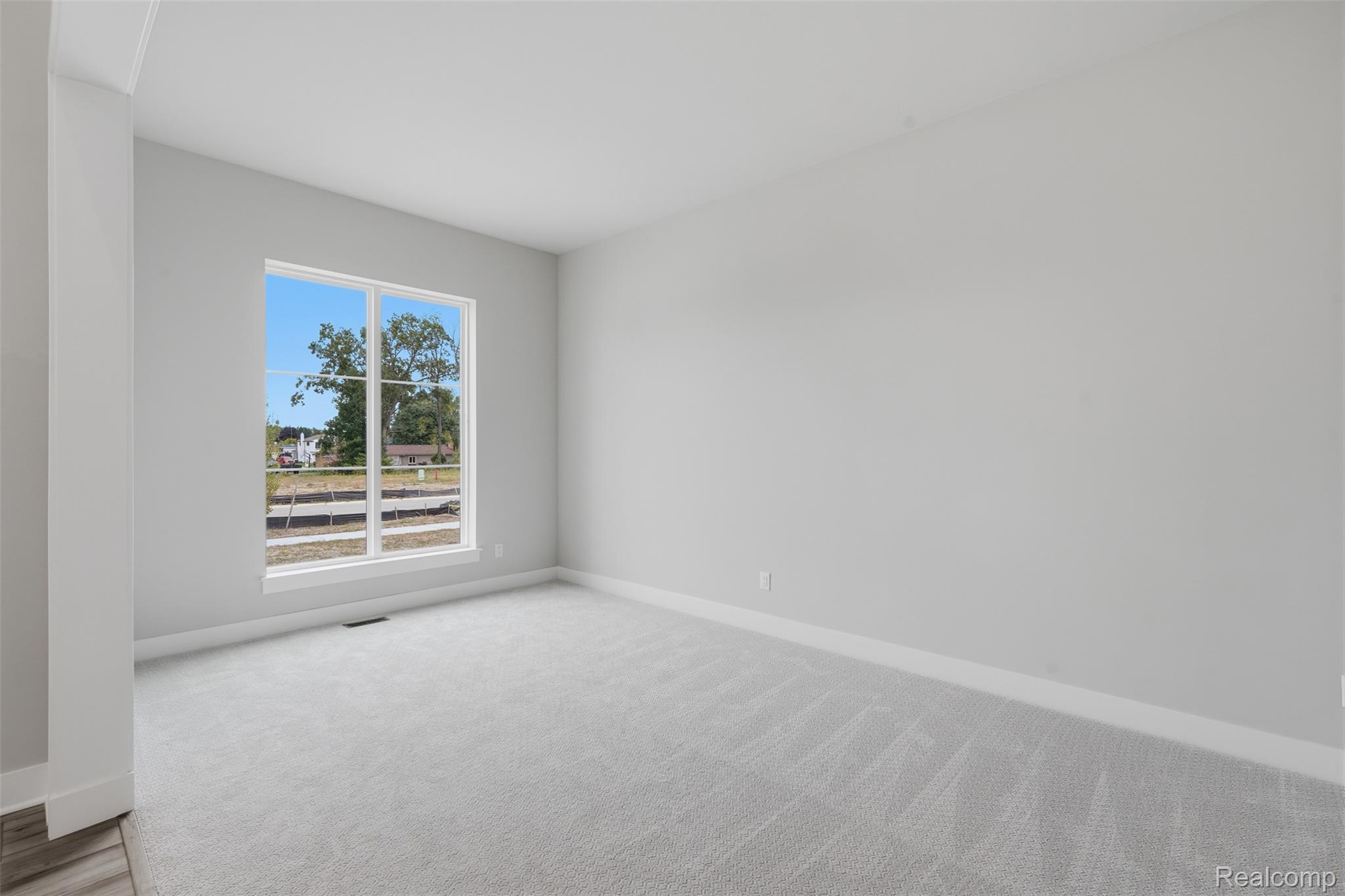2417 Provencal Drive Property Photo 7