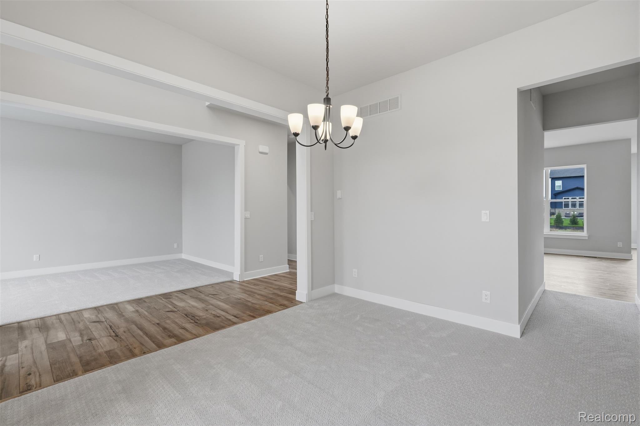 2417 Provencal Drive Property Photo 10