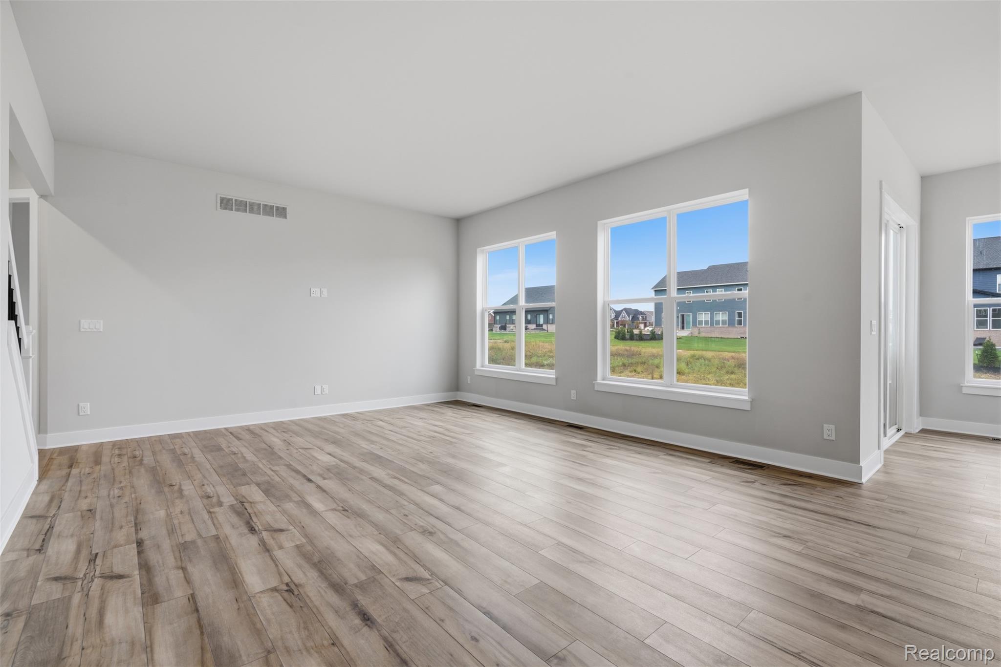 2417 Provencal Drive Property Photo 12