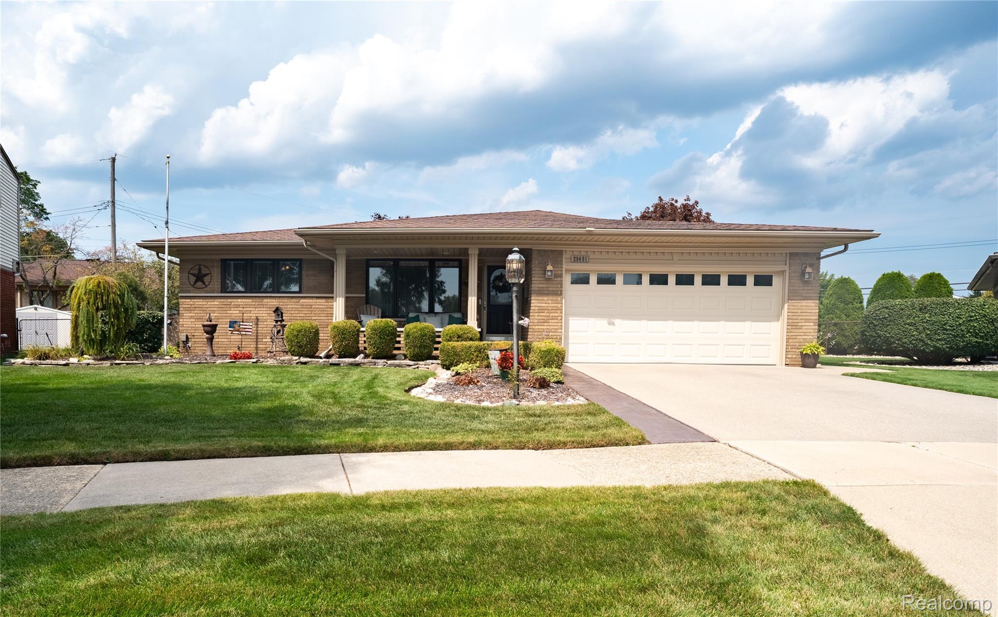 29401 Bon Mar Drive Property Photo 1