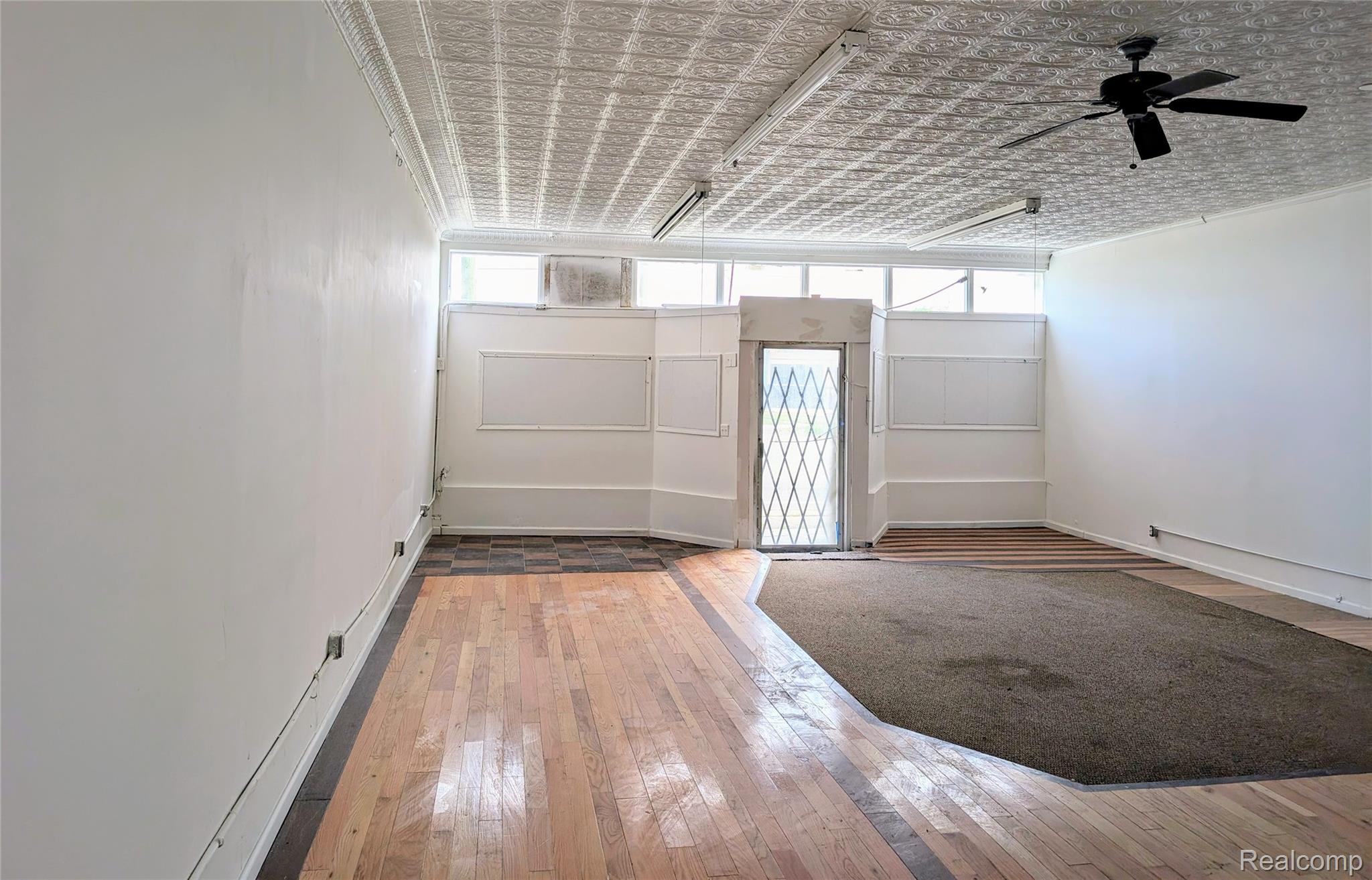 3001 Corunna Road 1c Property Photo 3