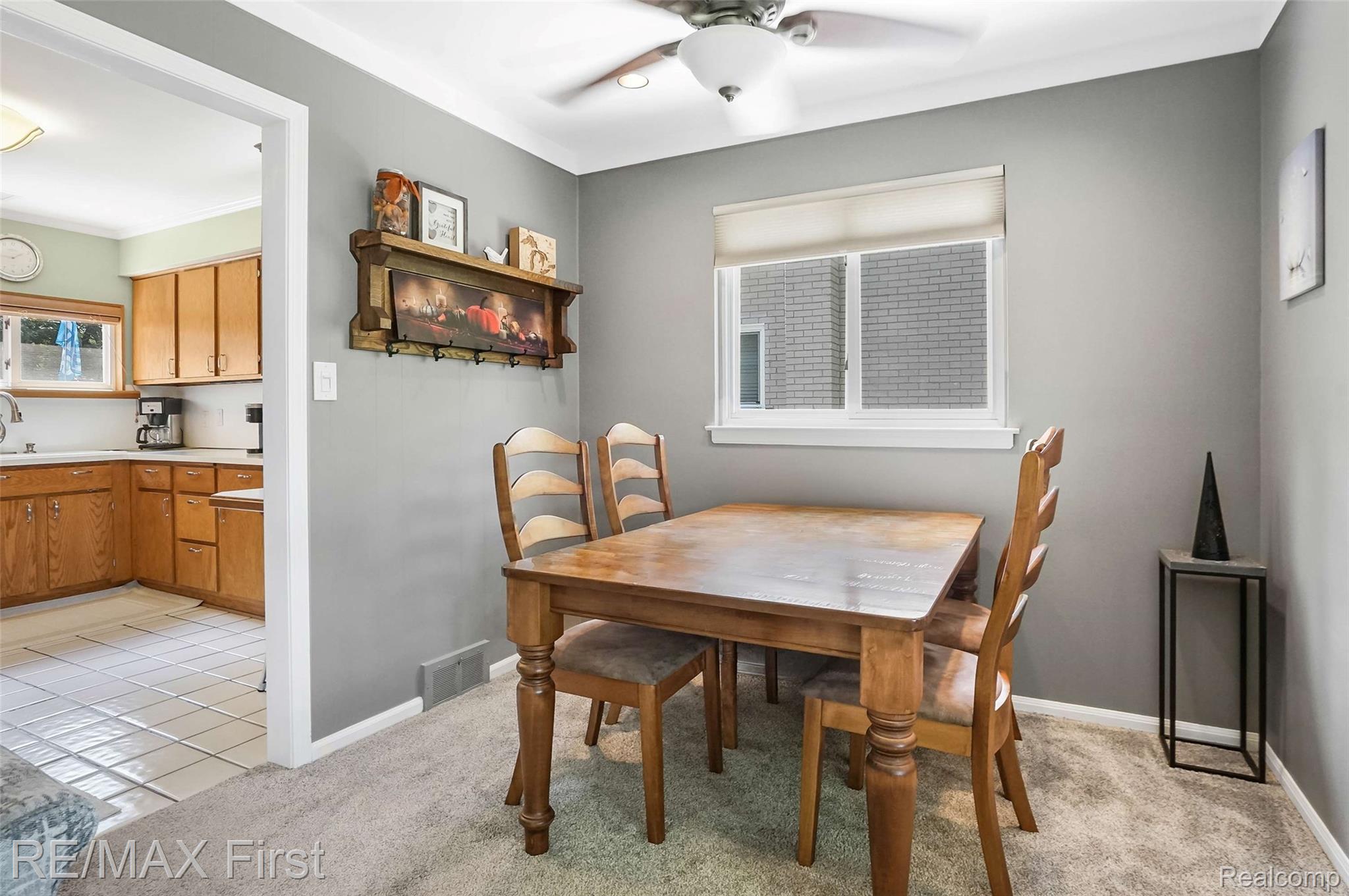 1103 W Webster Road Property Photo 18