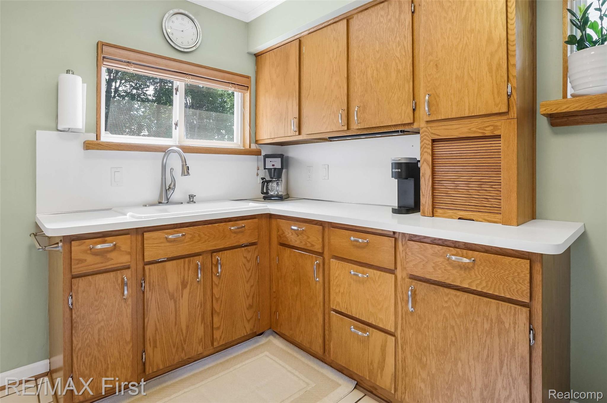 1103 W Webster Road Property Photo 20