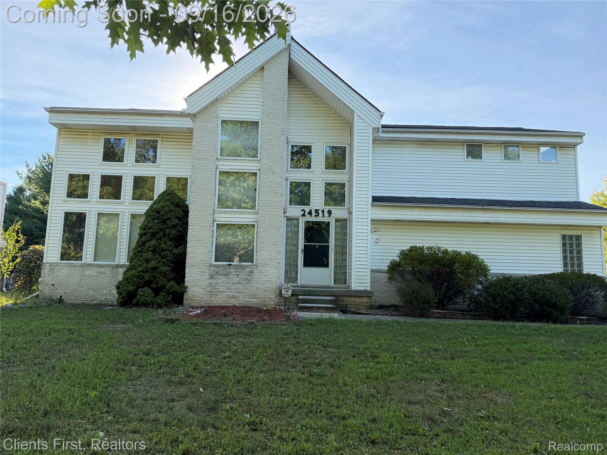 24519 Willowbrook Property Photo 1