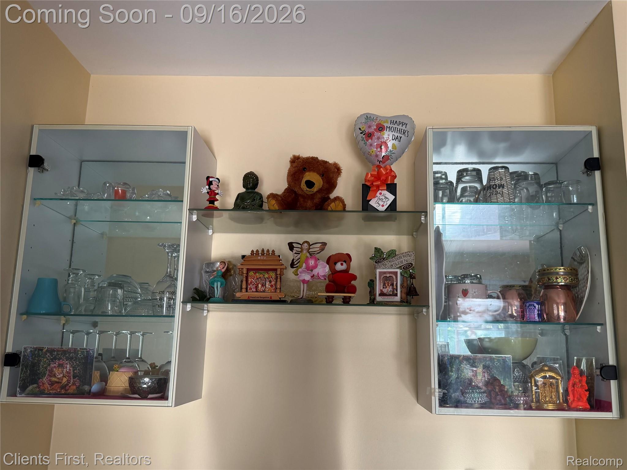 24519 Willowbrook Property Photo 14
