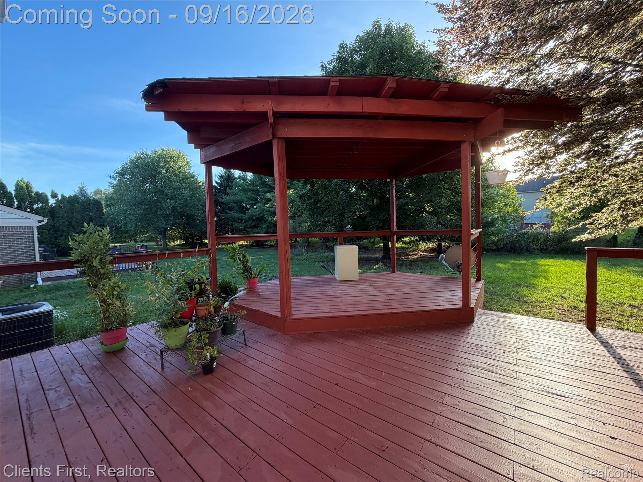 24519 Willowbrook Property Photo 24