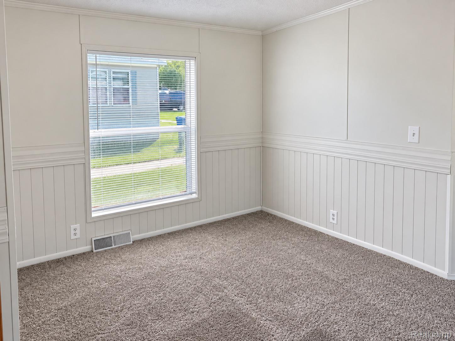 29 Brookfield Property Photo 4