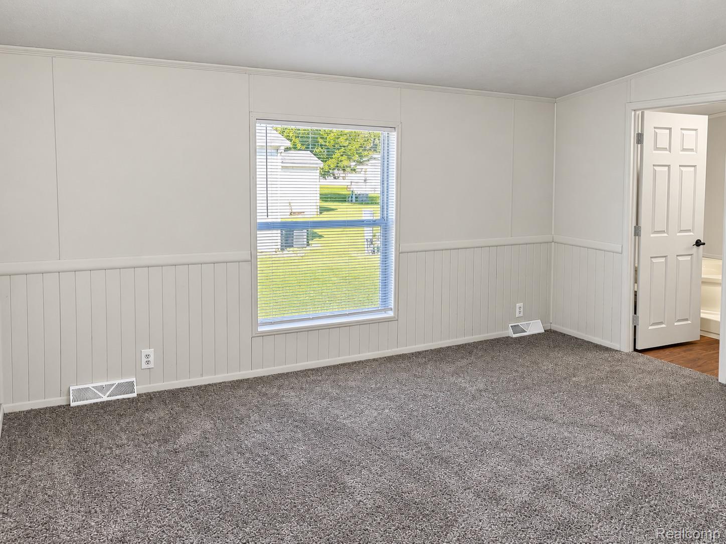 29 Brookfield Property Photo 9