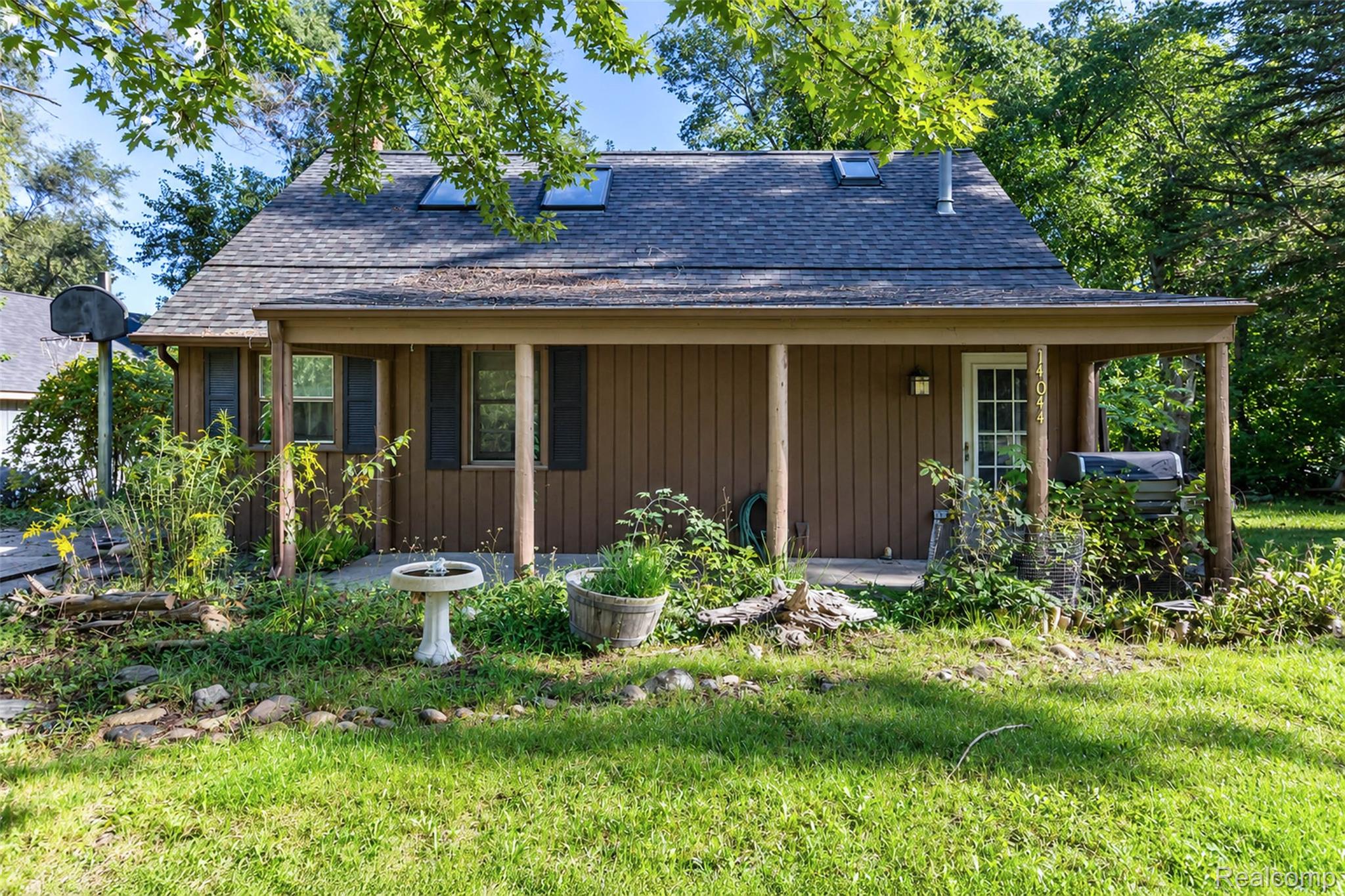 14044 Ridgemont Street Property Photo 1
