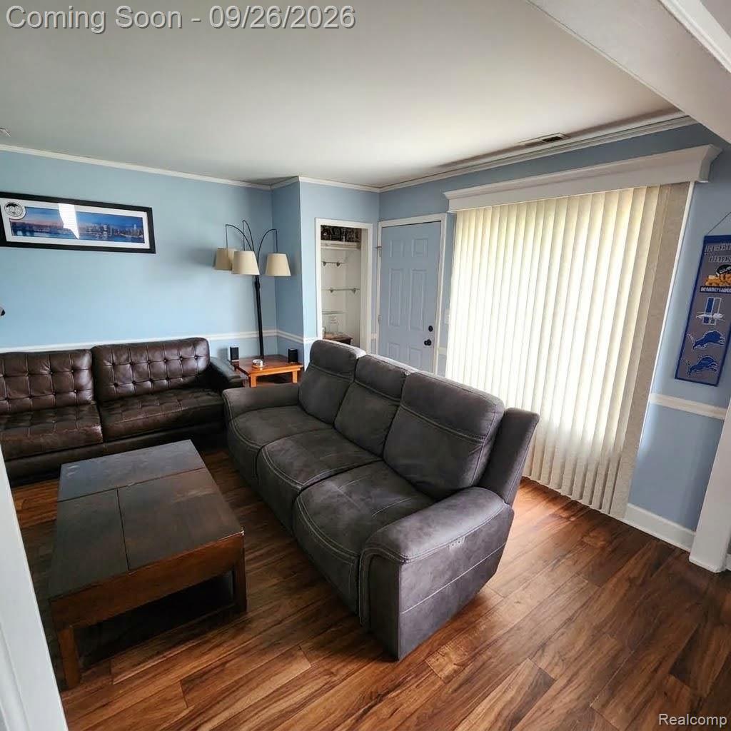 26552 Dartmouth Street Property Photo 4