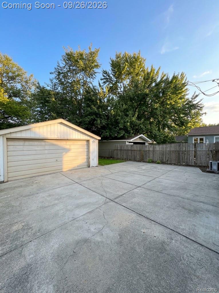 26552 Dartmouth Street Property Photo 16