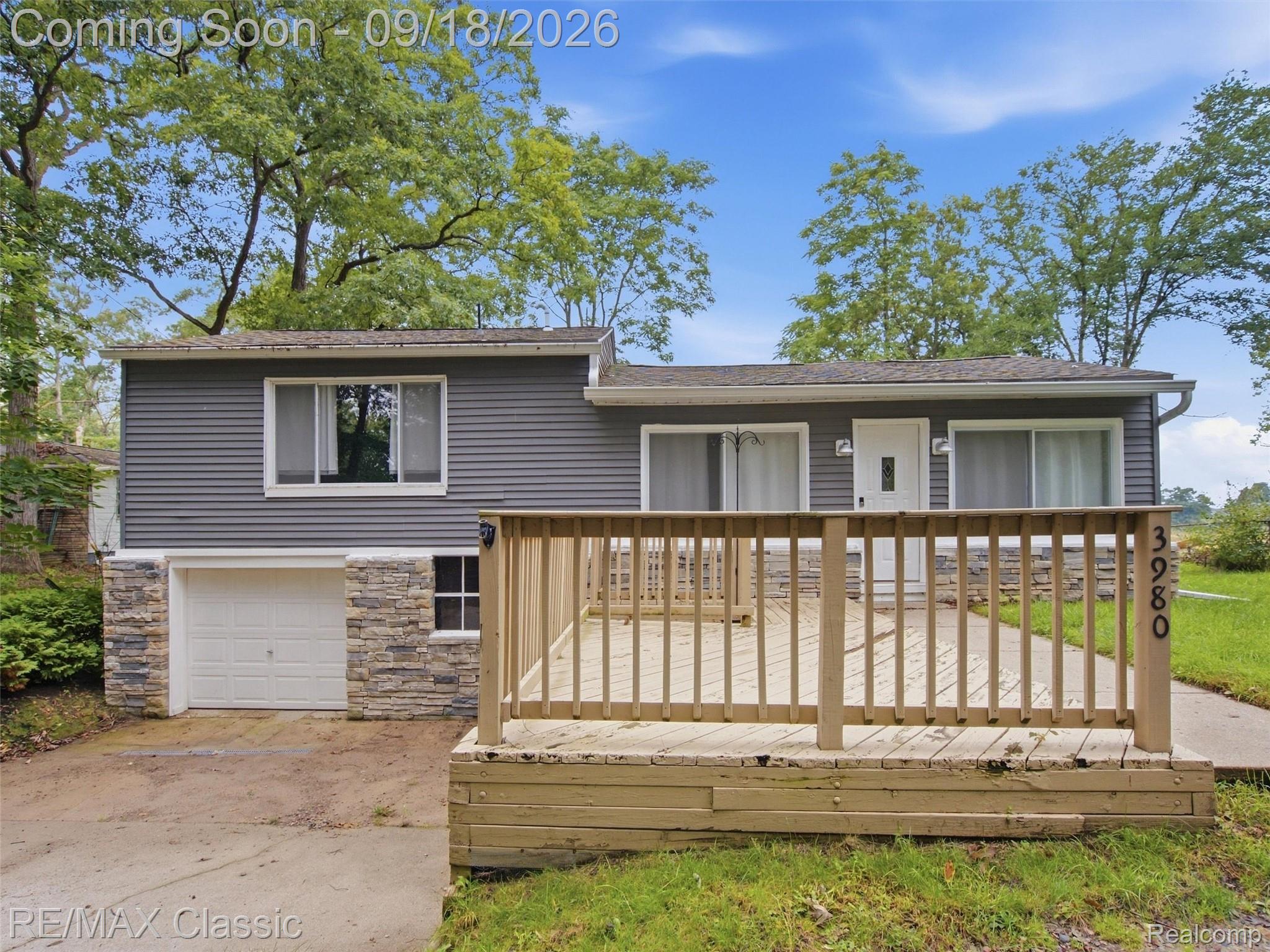 3980 Ben Hur Drive Property Photo 2