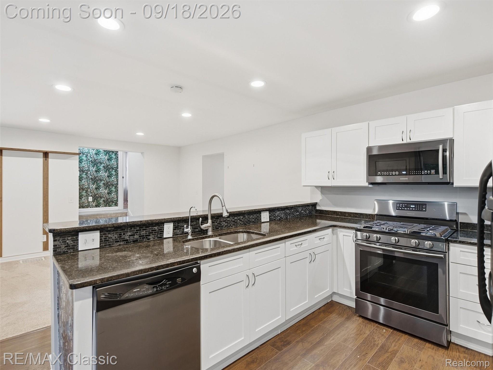 3980 Ben Hur Drive Property Photo 12