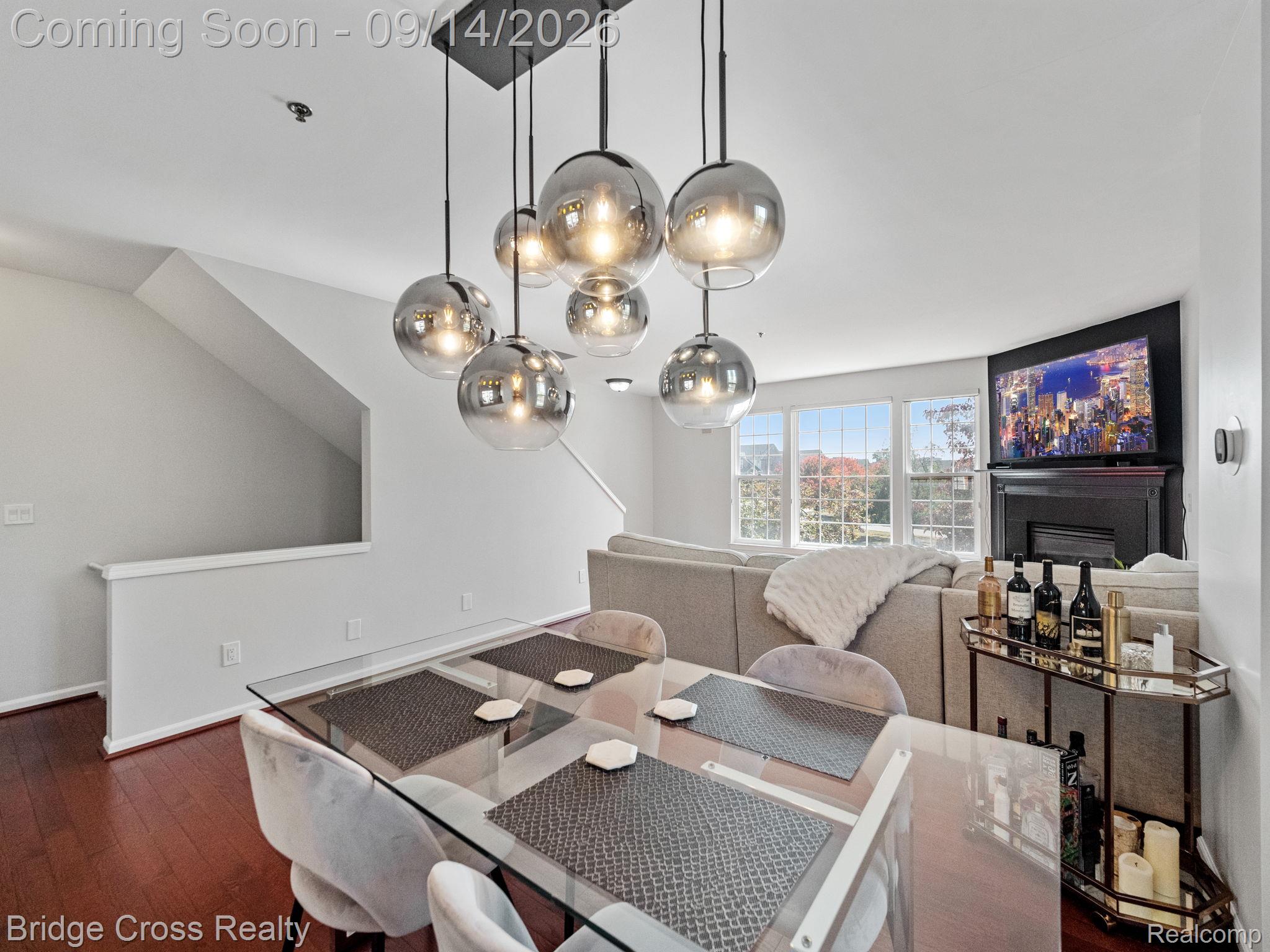 20308 Boardwalk Boulevard Property Photo 8