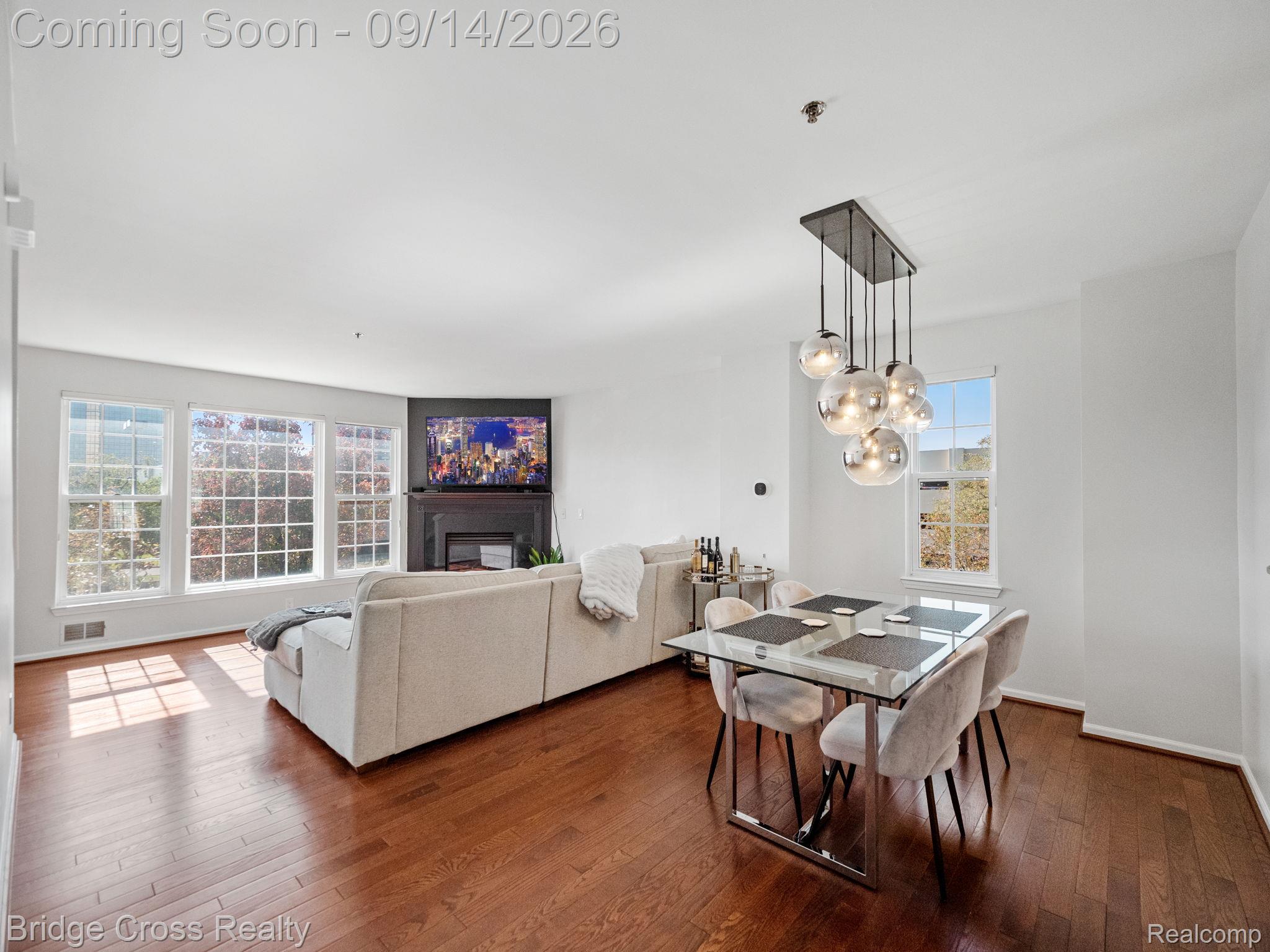 20308 Boardwalk Boulevard Property Photo 9