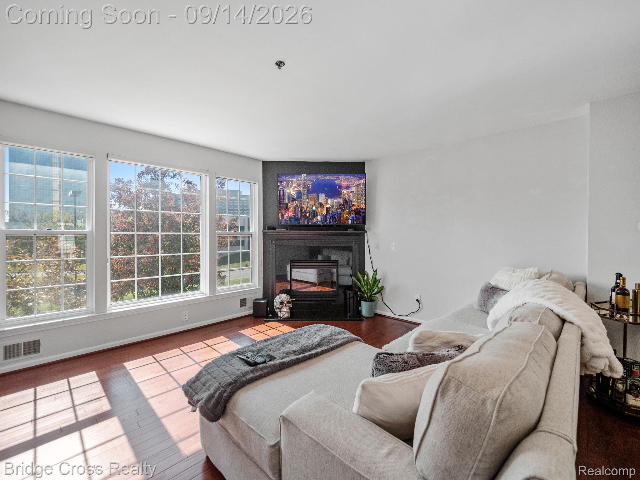 20308 Boardwalk Boulevard Property Photo 10