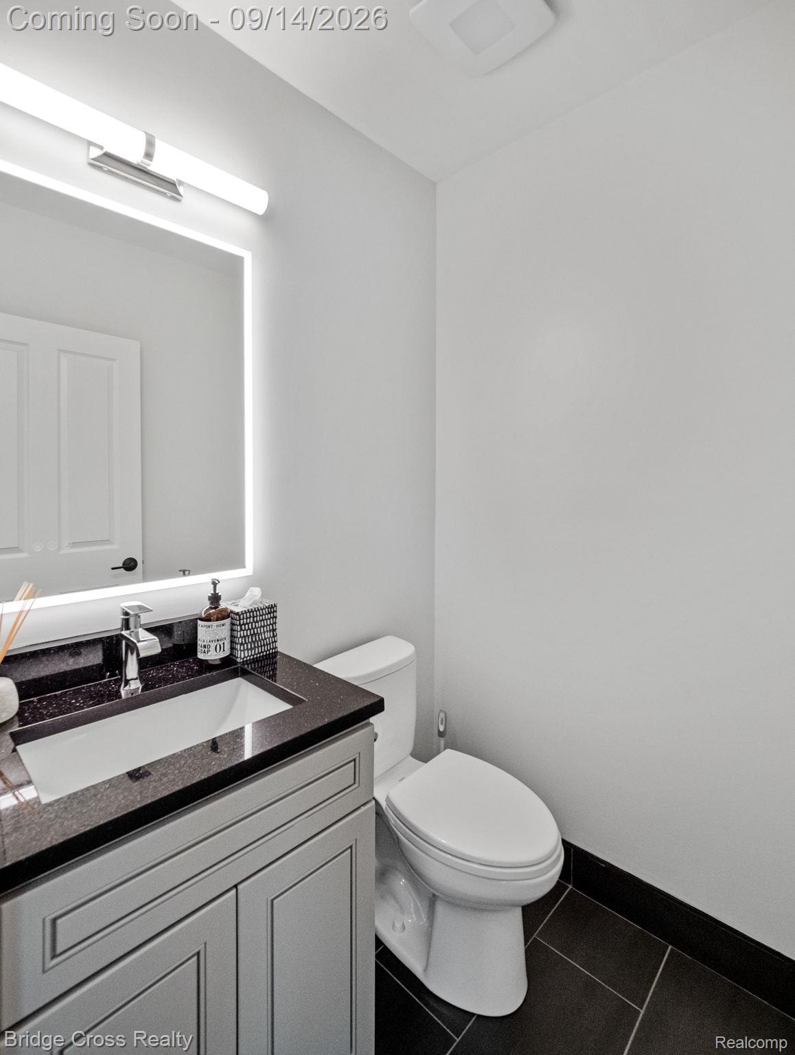 20308 Boardwalk Boulevard Property Photo 12