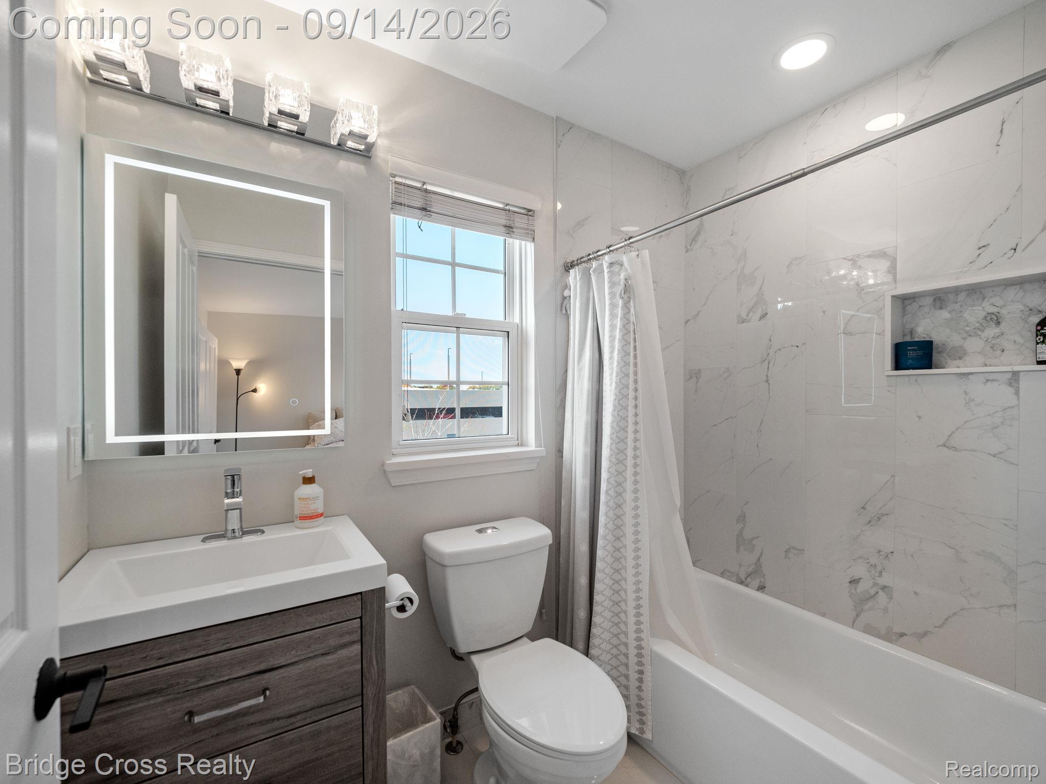 20308 Boardwalk Boulevard Property Photo 27