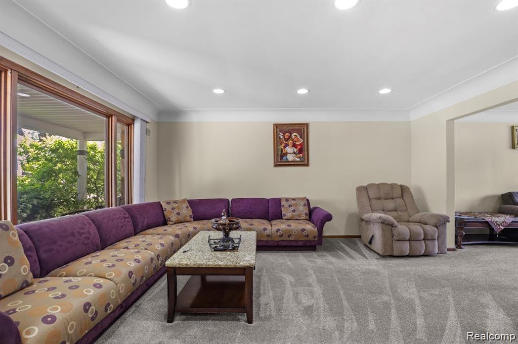 26449 Haverhill Property Photo 12
