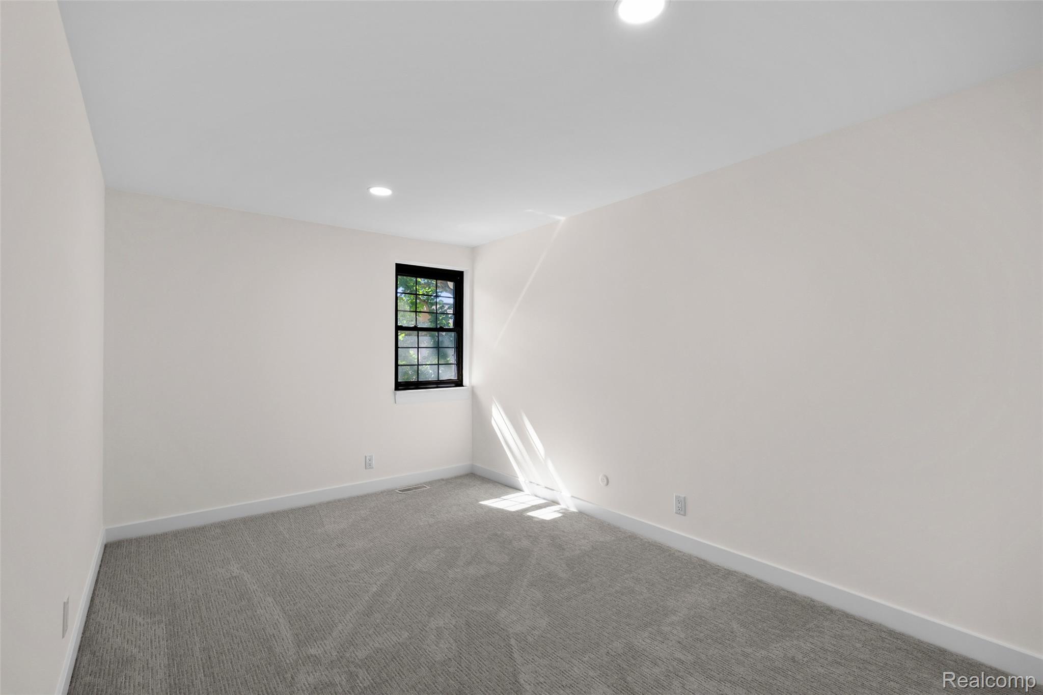 1830 Streamedge Court Property Photo 15