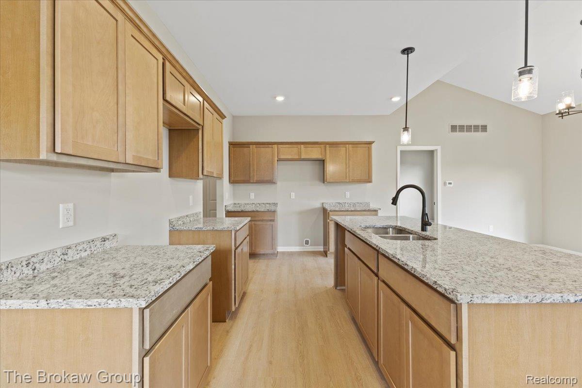1439 Lincoln Street Property Photo 13