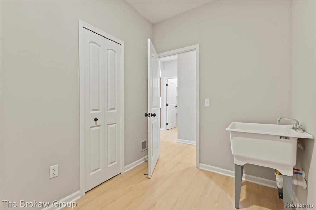 1439 Lincoln Street Property Photo 27