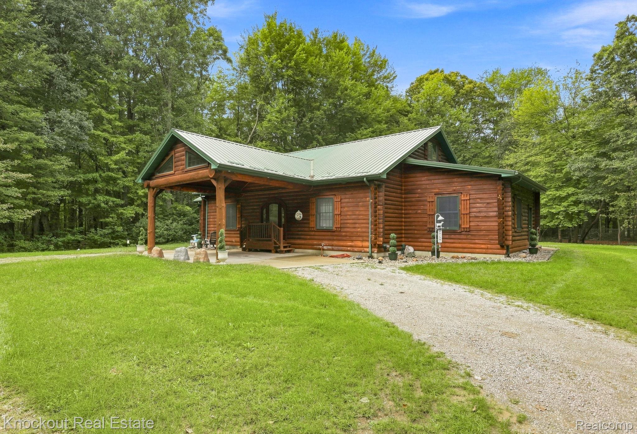 8222 Moorish Road Property Photo 1